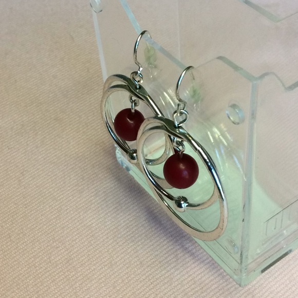 FINAL SALE PRICE Silver & Red Statement Necklace + 2 Earrings - Picture 9 of 9